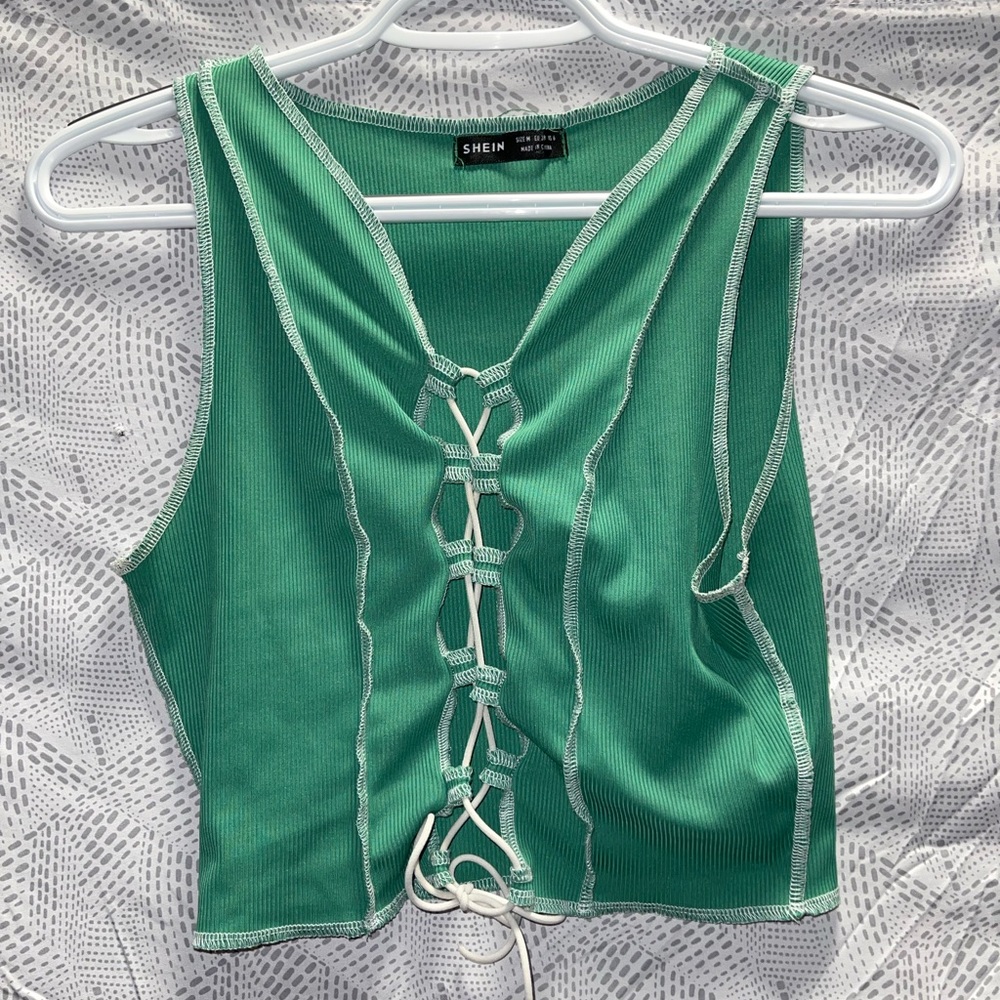 SHEIN Lace Up Croptop